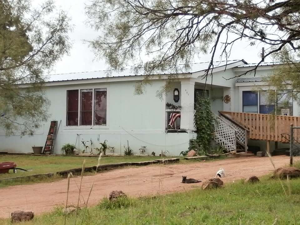 1st image of 805 Waco St