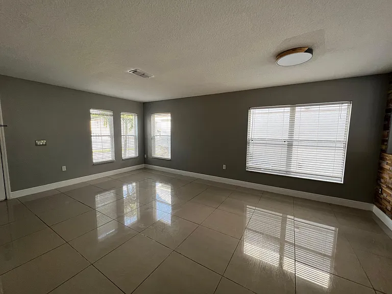 423 San Carlo Rd — Photo 8