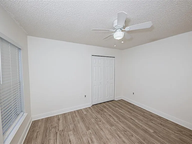 16686 Corner Cove Way — Photo 27