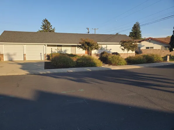 410 Mylnar Ave, Manteca, CA 95336