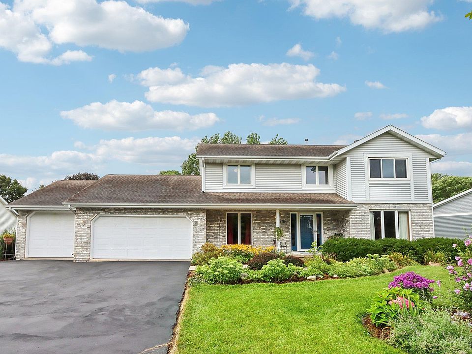 1st image of 2875 Charleston Dr