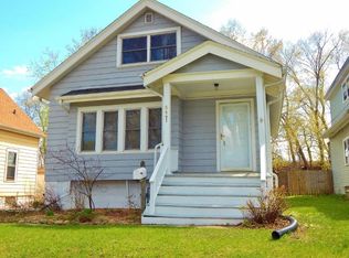 8441 W Maple St, West Allis, WI 53214
