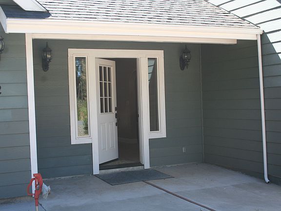 2nd image of 2 Pine Needle Ln