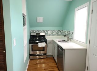 4643 W Schubert Ave #2F, Chicago, IL 60639