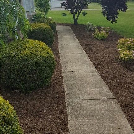 5th image of 39415 Farrington Ave
