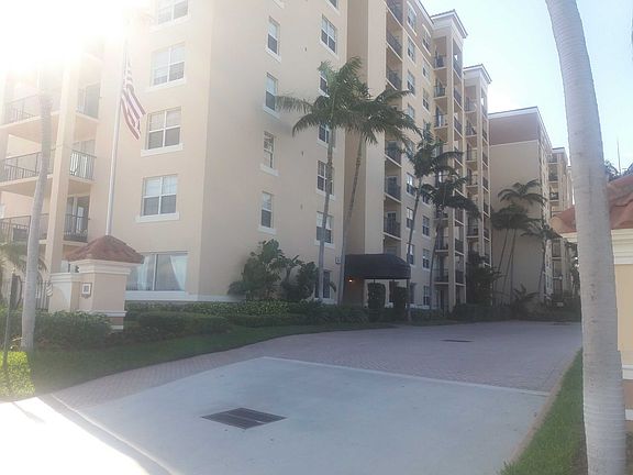 4th image of 1801 N Flagler Dr APT 112