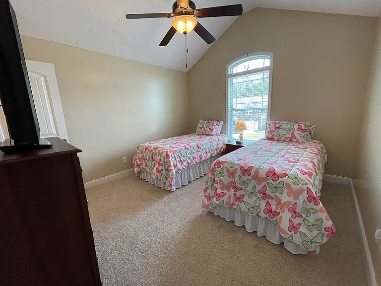 7192 Tall Pine Ct — Photo 41