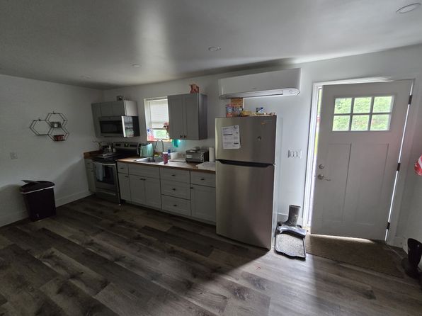 1166 Main St #2