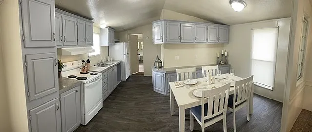 775 Steele Rd — Photo 20