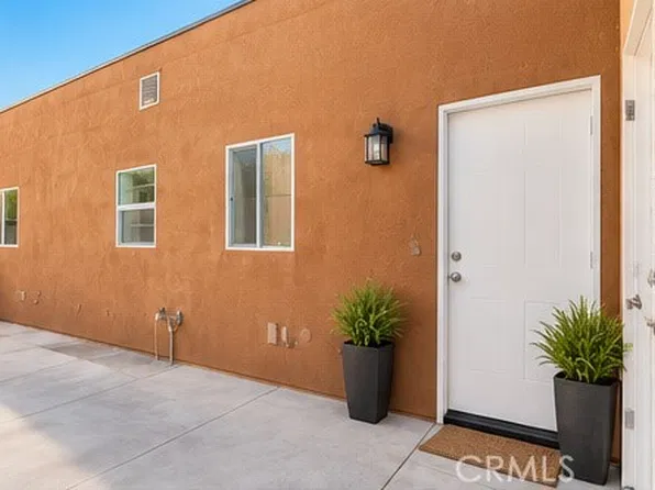 5567 Olive Ave, Long Beach, CA 90805