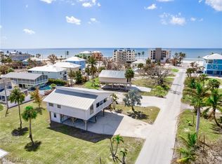 134 Bayview Ave, Fort Myers Beach, FL 33931