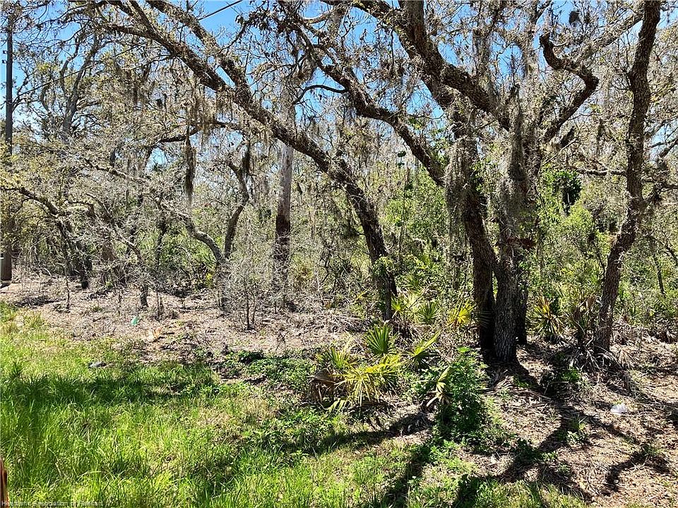 2nd image of 6033 County Road 17 S