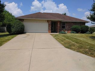 667 N Franklin Ave, Republic, MO 65738