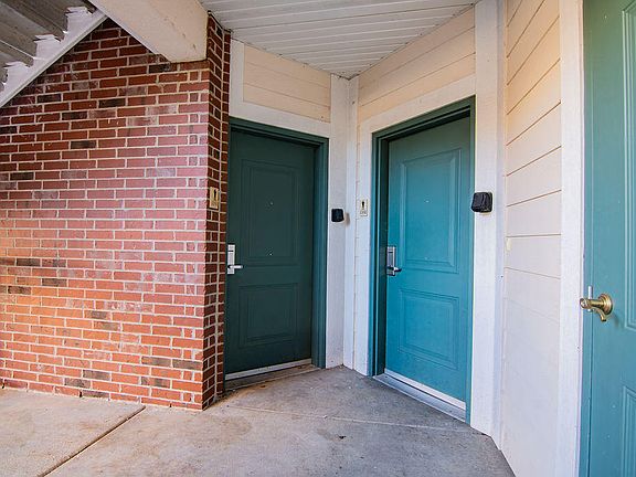 4th image of 201 Prairie Dunes Dr APT 1102