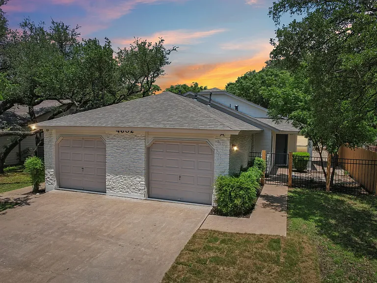 4602 Brown Bark Pl #A — Photo 2