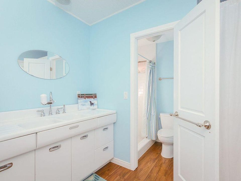 1st image of 1027 Isabella Ave