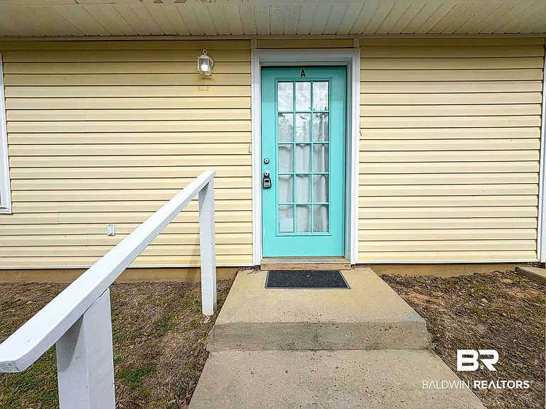 5652 Dee St #A — Photo 6
