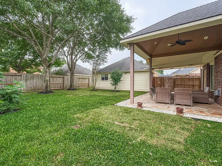 5910 Misty Island Ct — Photo 47