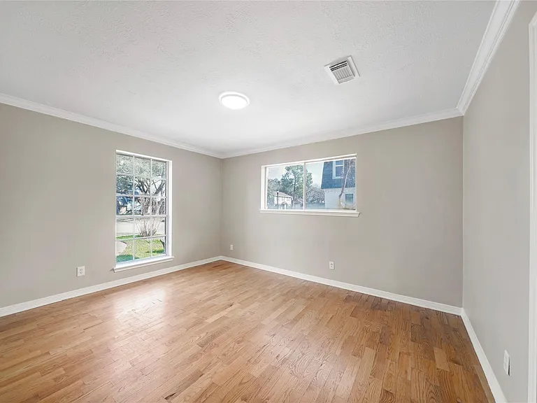 16121 Singapore Ln — Photo 18