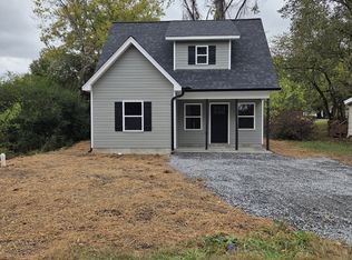 210 Washington St, Madison, NC 27025