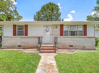 929 Rhodes St NW, Hartselle, AL 35640