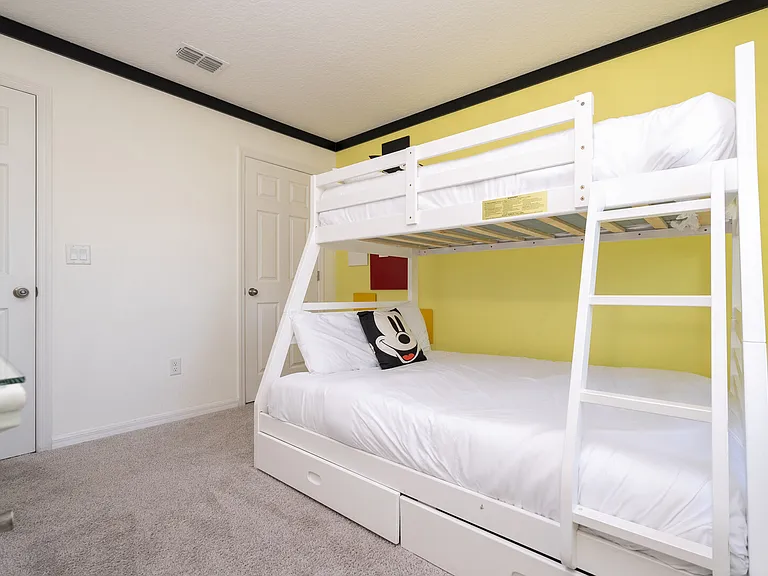 Carey Palm Cir — Photo 10