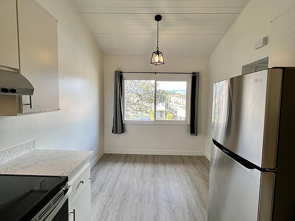 2nd image of 401 Richmond Dr #103