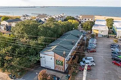 Building Photo - 1252 W Ocean View Ave