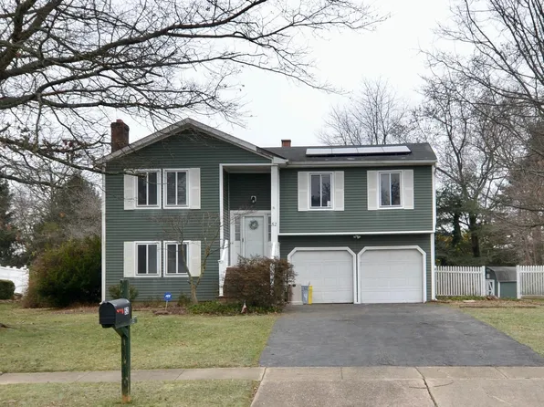 52 Misty Morn Ln N, Trenton, NJ 08638