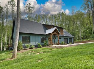 1982 Pisgah Dr, Hendersonville, NC 28791