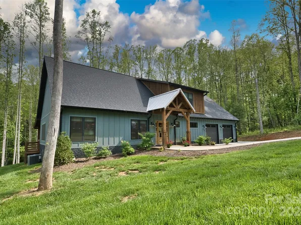 1982 Pisgah Dr, Hendersonville, NC 28791