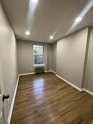 Rented by Green Line Realty