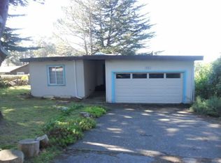 851 Loma Vista St, Moss Beach, CA 94038