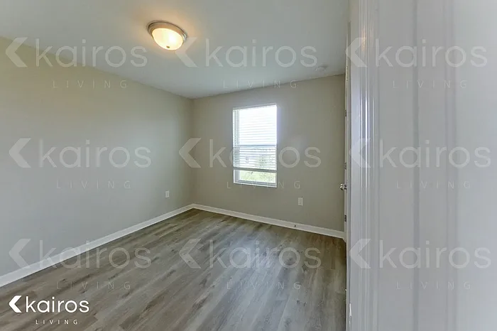 1126 NW 4th Ave — Photo 11