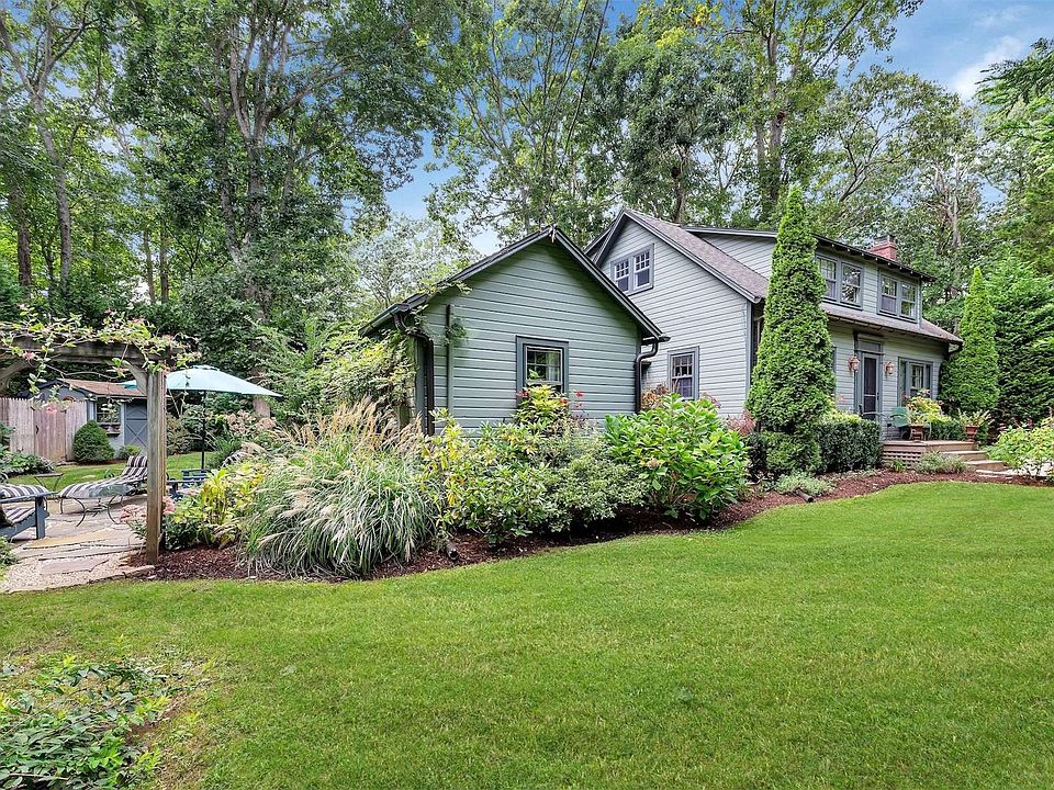155 Huntington Boulevard, Peconic, NY 11958 Zillow