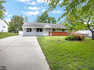 13905 Parkland Dr, Rockville, MD 20853