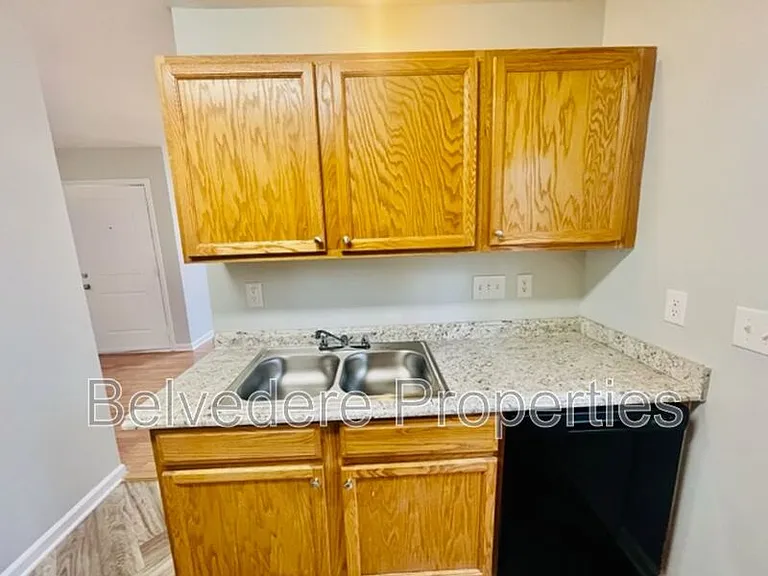 405 N Dudley St — Photo 6