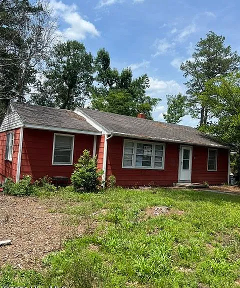 3225 York Dr — Photo 1