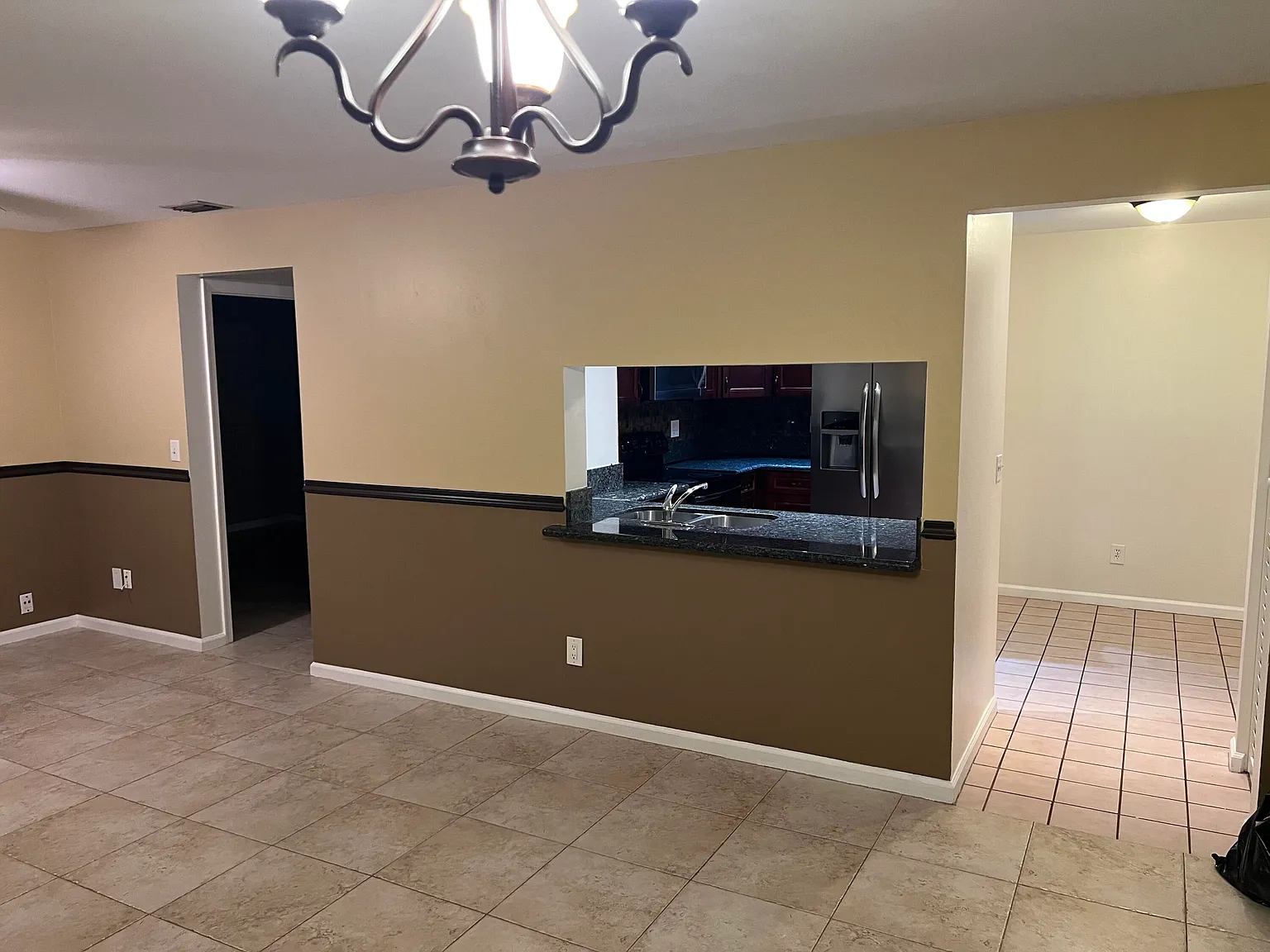 2 bed, 2.0 bath, 850 sqft, $2,400 — Photo 2