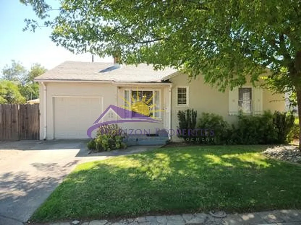 4570 Orinda Way