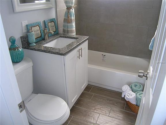 5th image of 986 Shorecrest Ave