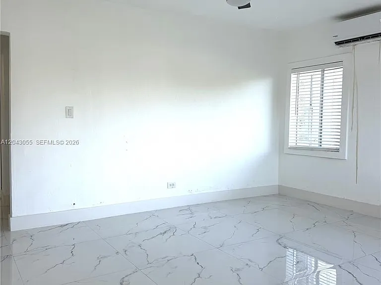1738 Marseille Dr #4 — Photo 5