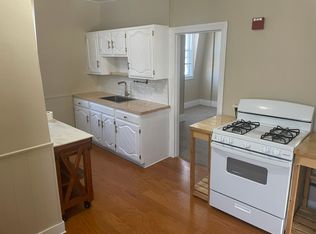 224 Juniper St #4, East Providence, RI 02914