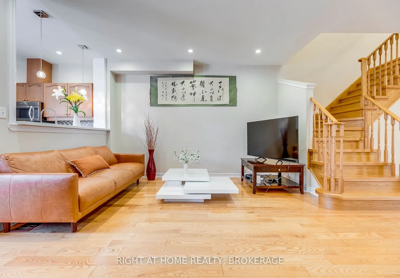 3 bed, $3,500 — Photo 4