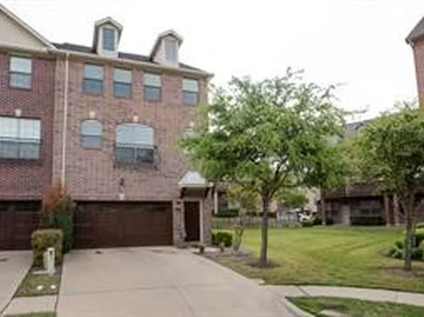 1421 Fox Run Dr, Irving, TX 75063