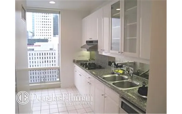 Rented by Douglas Elliman | media 24