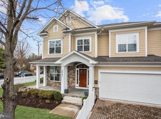 4721 8th Rd S, Arlington, VA 22204