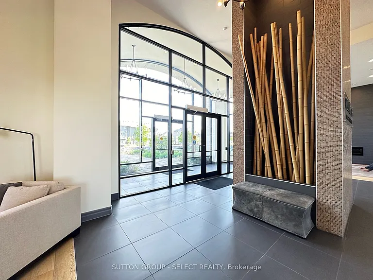 260 Villagewalk Blvd #314 — Photo 2
