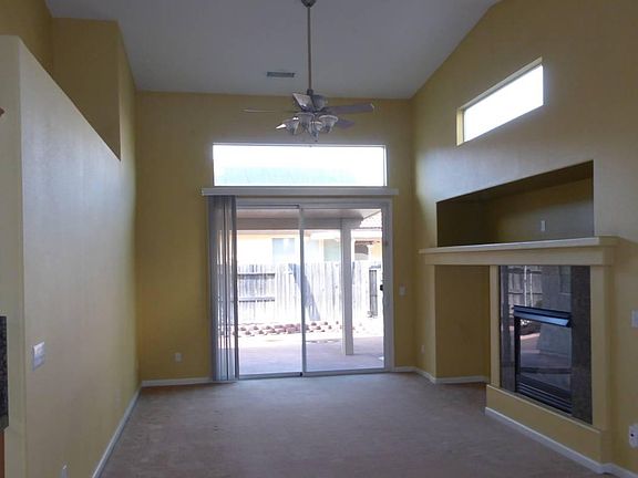 4th image of 3417 Hornsea Way