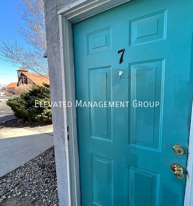 1st image of 303 Alvarado Dr SE APT 7